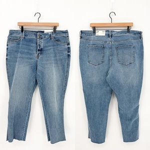 NWT a.n.a High Rise Straight Leg Button Fly Jeans Raw Hem Size 22W